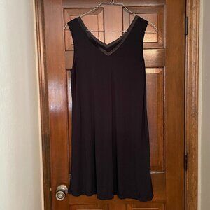 Size Large black GYS sleeveless nightgown